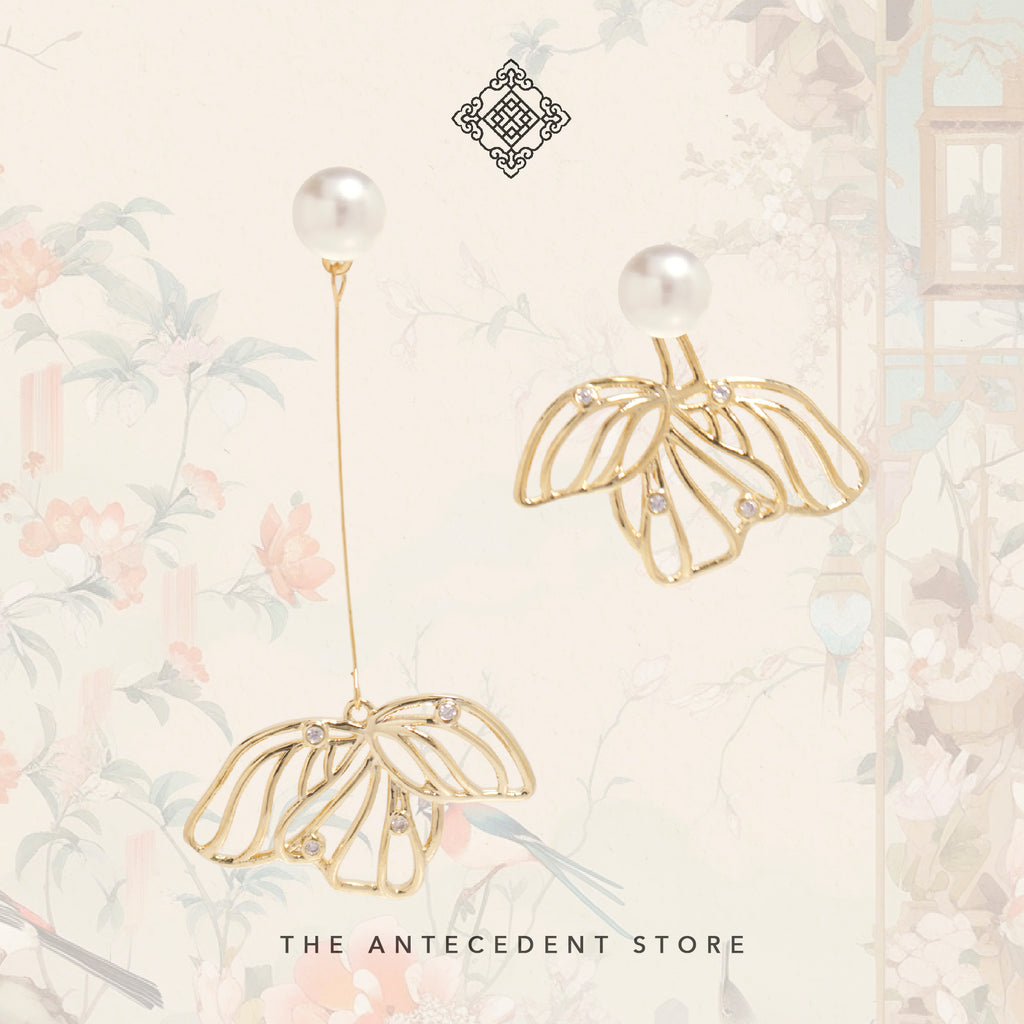 TAS CLASSIC: LOOK 4 ｜Asymmetrical Ginkgo Leaf Earrings