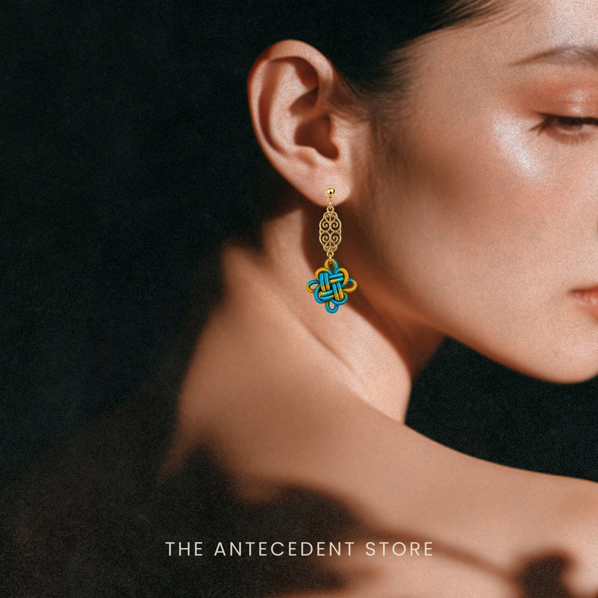 吉祥结 | Auspicious Knot Motif Earrings In Tiffany Yellow